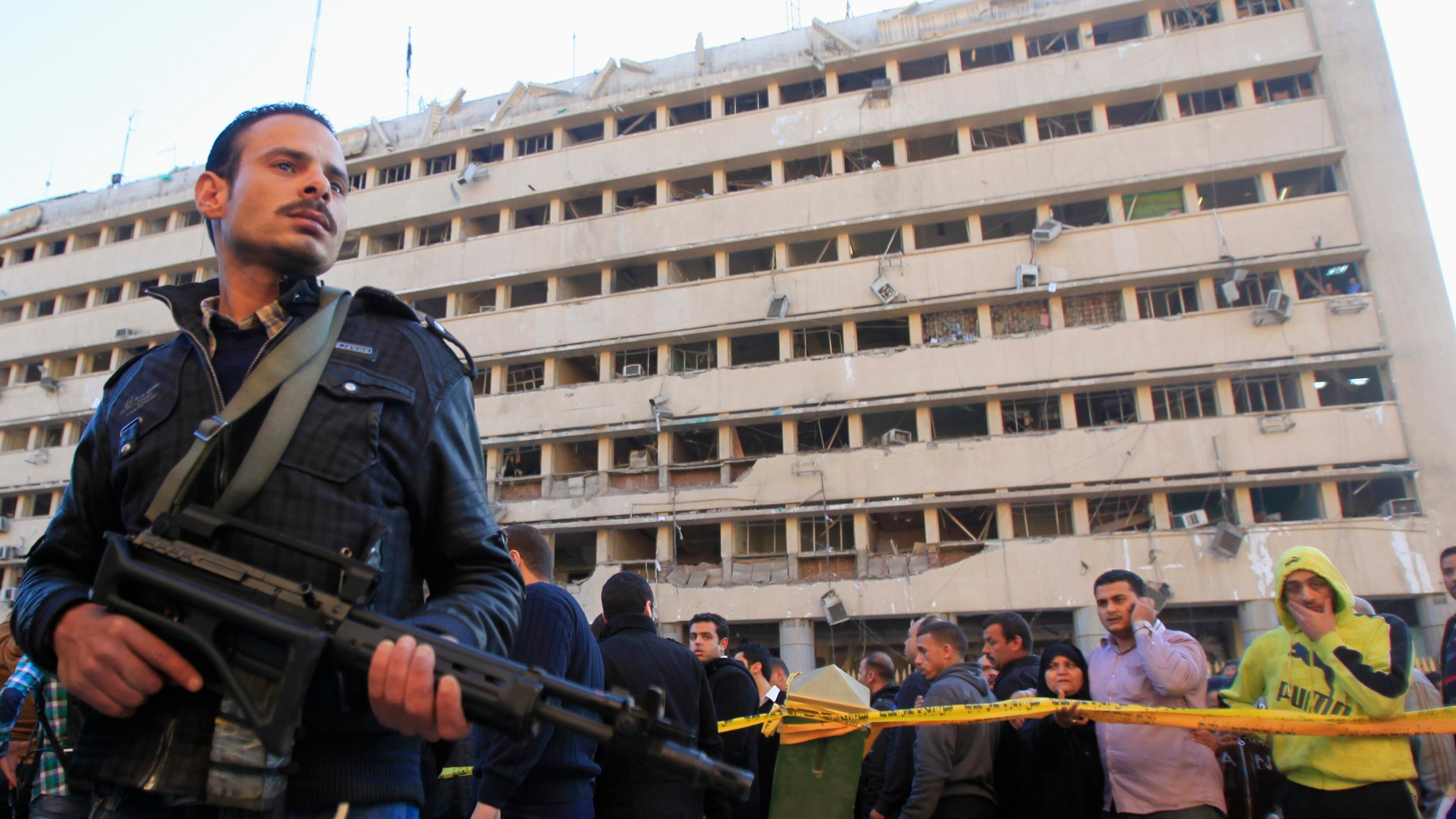 Tre attentati al Cairo alla vigilia dell'anniversario della rivoluzione
