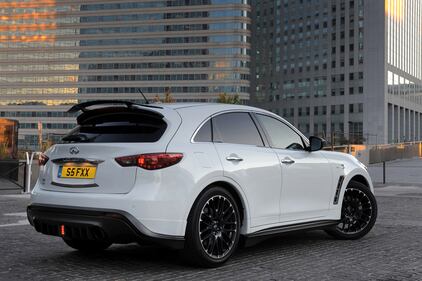 Infiniti FX Vettel Edition 10