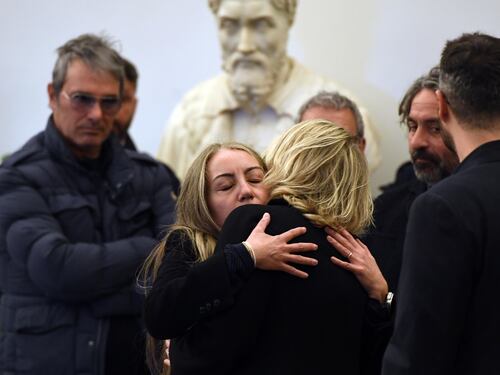 "Ciao papino". La lettera a Maurizio Costanzo della figlia Camilla