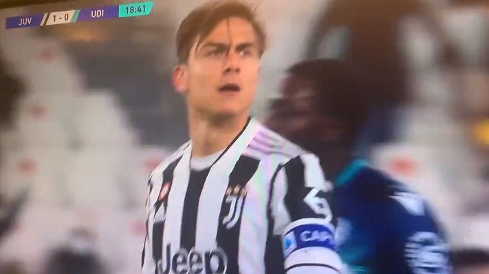 La reazione di Dybala dopo il gol gela tutti. Poi la frase: "Non parlo..."