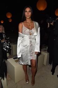 Kim Kardashian in biancheria intima alla Paris Fashion Week 3