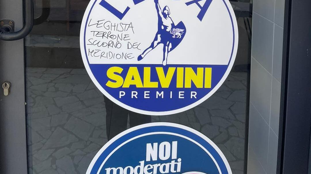 Vandalismo bipartisan contro la politica