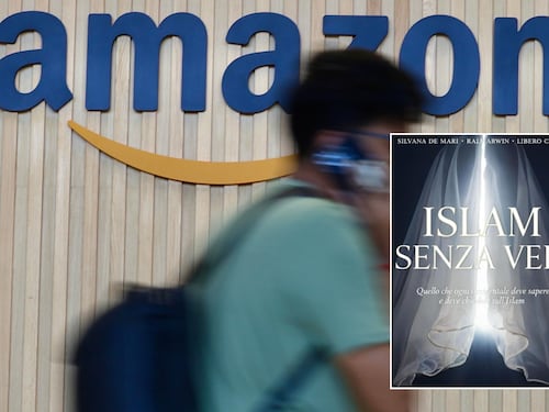 Amazon cancella il libro critico sull’islam: il giallo della censura mascherata. Il coautore Perrone: “È un pretesto”
