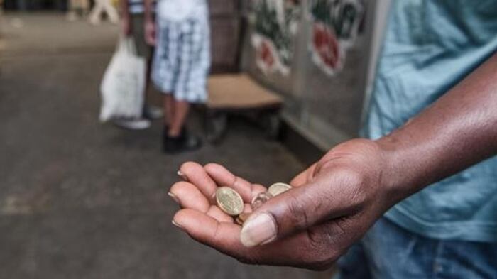 Così la mafia nigeriana controlla il racket dell'elemosina in strada