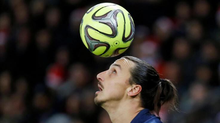 Mou vince il primo round con Ranieri, Ibra regala lo Shield allo United