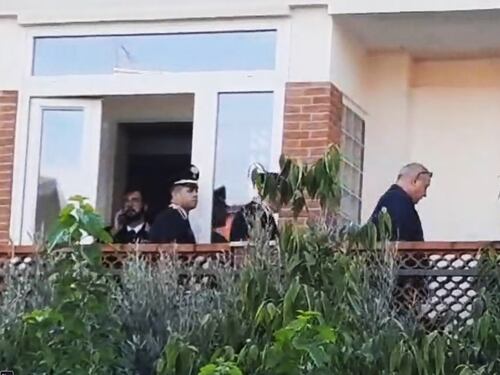 Choc a Verona: donna uccisa con un'arma da fuoco, in grave condizioni il figlio 15enne