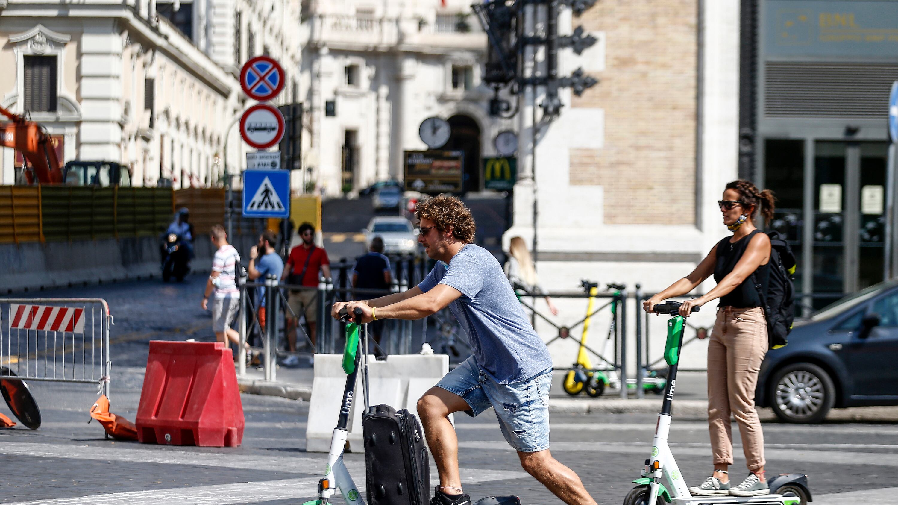 Arriva la stretta sui monopattini: ecco cosa cambia ora