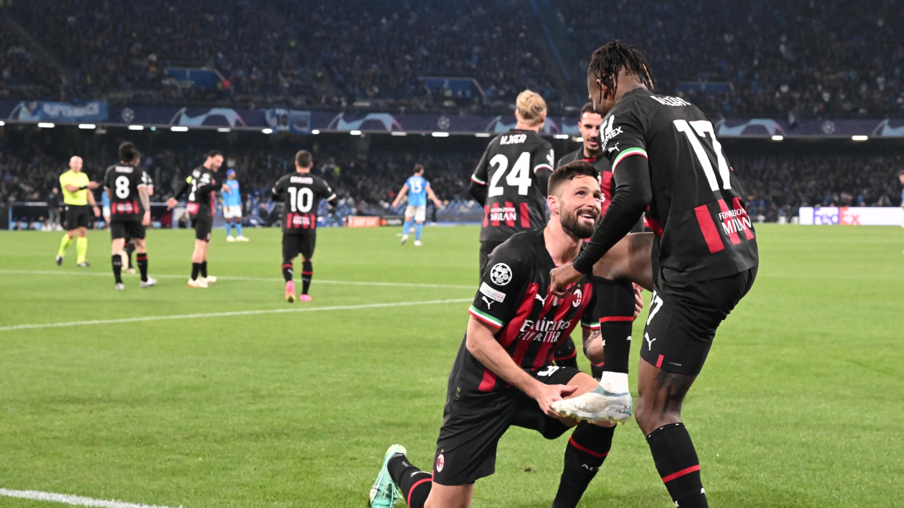 Giroud e Leao