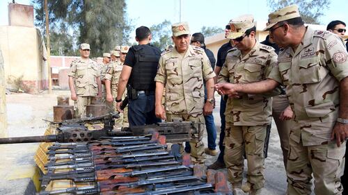 Sisi in visita in Sinai dopo l'offensiva jihadista 1