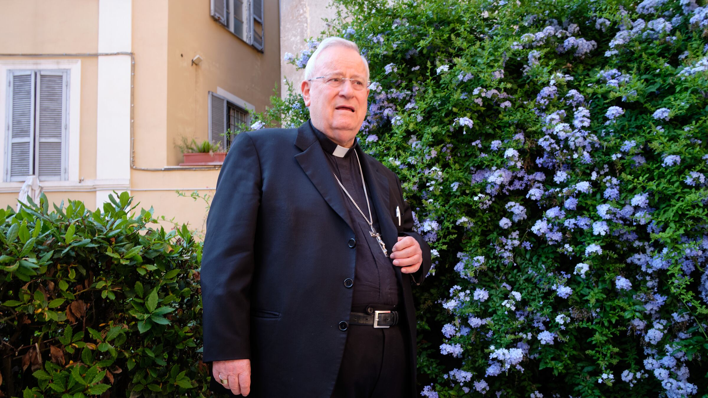 Bassetti boccia il referendum. "La vita è dono e va difesa"