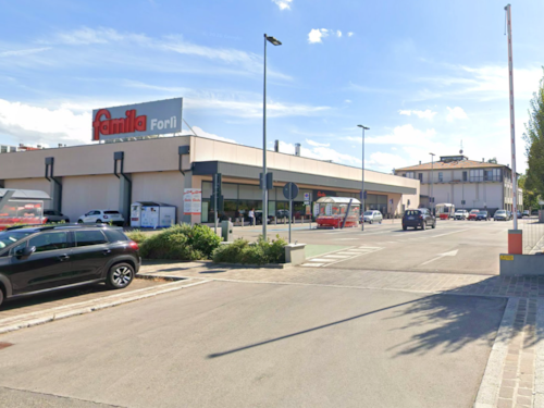 Coltelli, cacciaviti e droga: fermati i cinque “capetti” della rivolta annunciata a Forlì. Programmavano un assalto a un supermercato