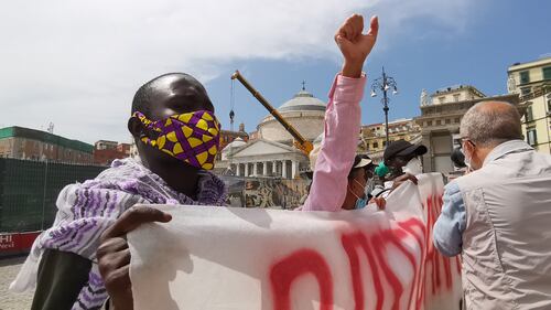 Migranti in protesta contro la sanatoria 2