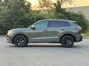 Volkswagen Tiguan eHybrid: guarda la gallery del nuovo SUV ibrido 9