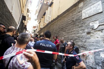 Napoli, esplode palazzina durante uno sfratto 5
