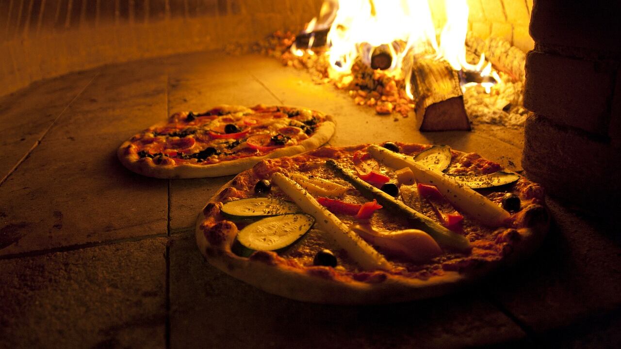 “Stop ai forni della pizza”. New York contro i ristoranti nel nome della religione green