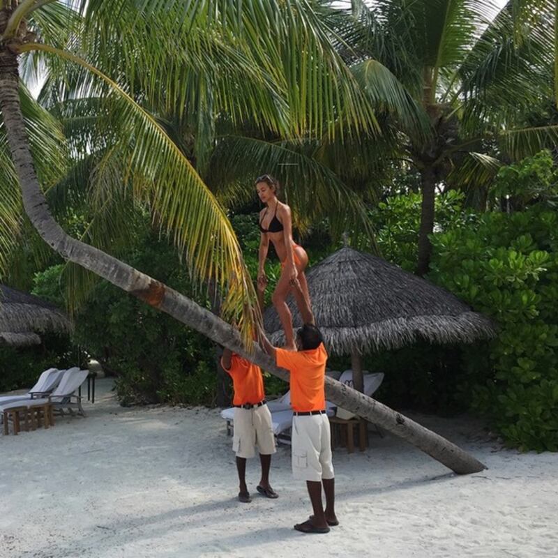 Irina Shayk da urlo: nuda su Instagram, il web esplode 14