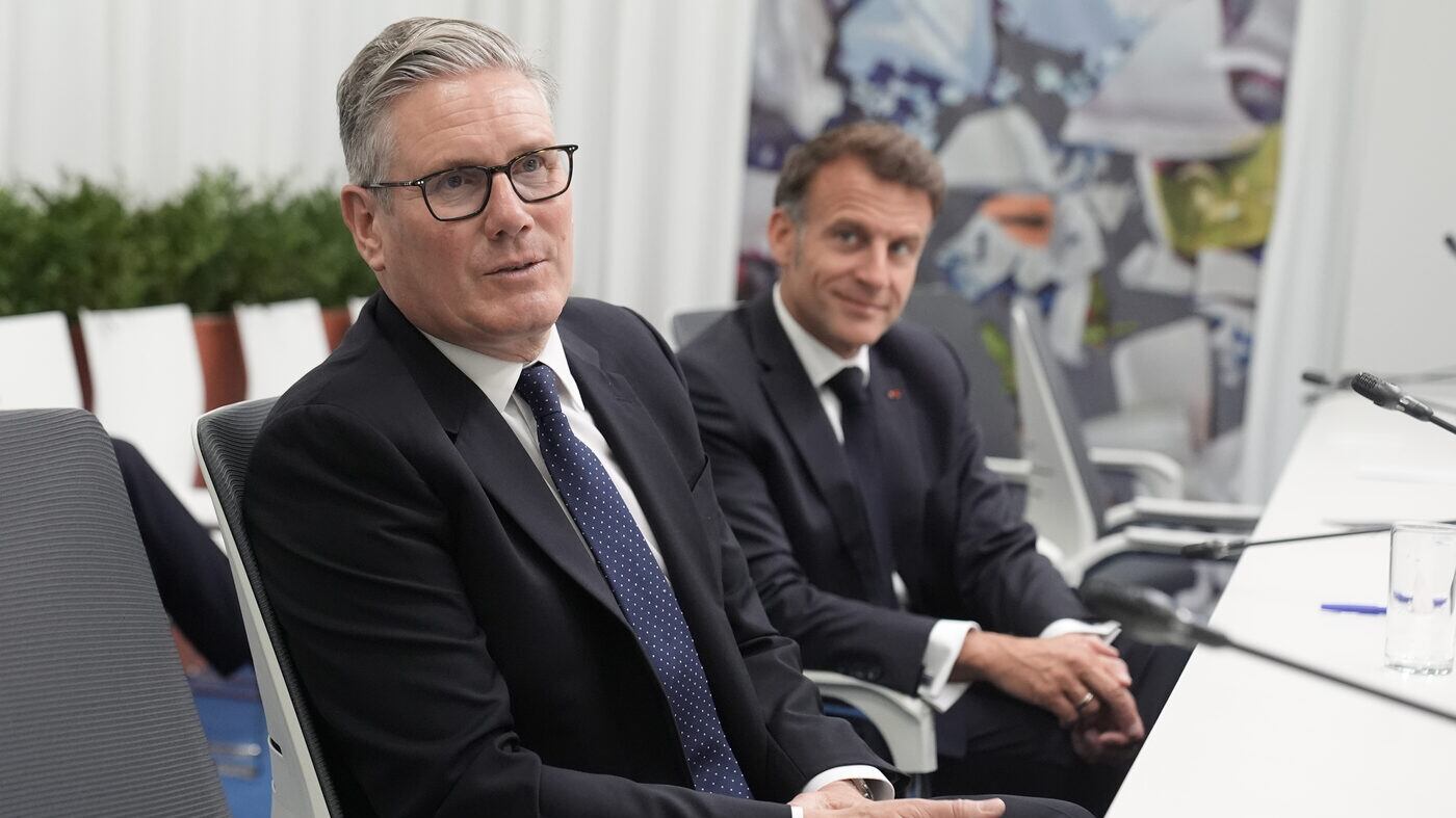 Starmer ora traballa sui fondi per le armi. Lasciano due ministri