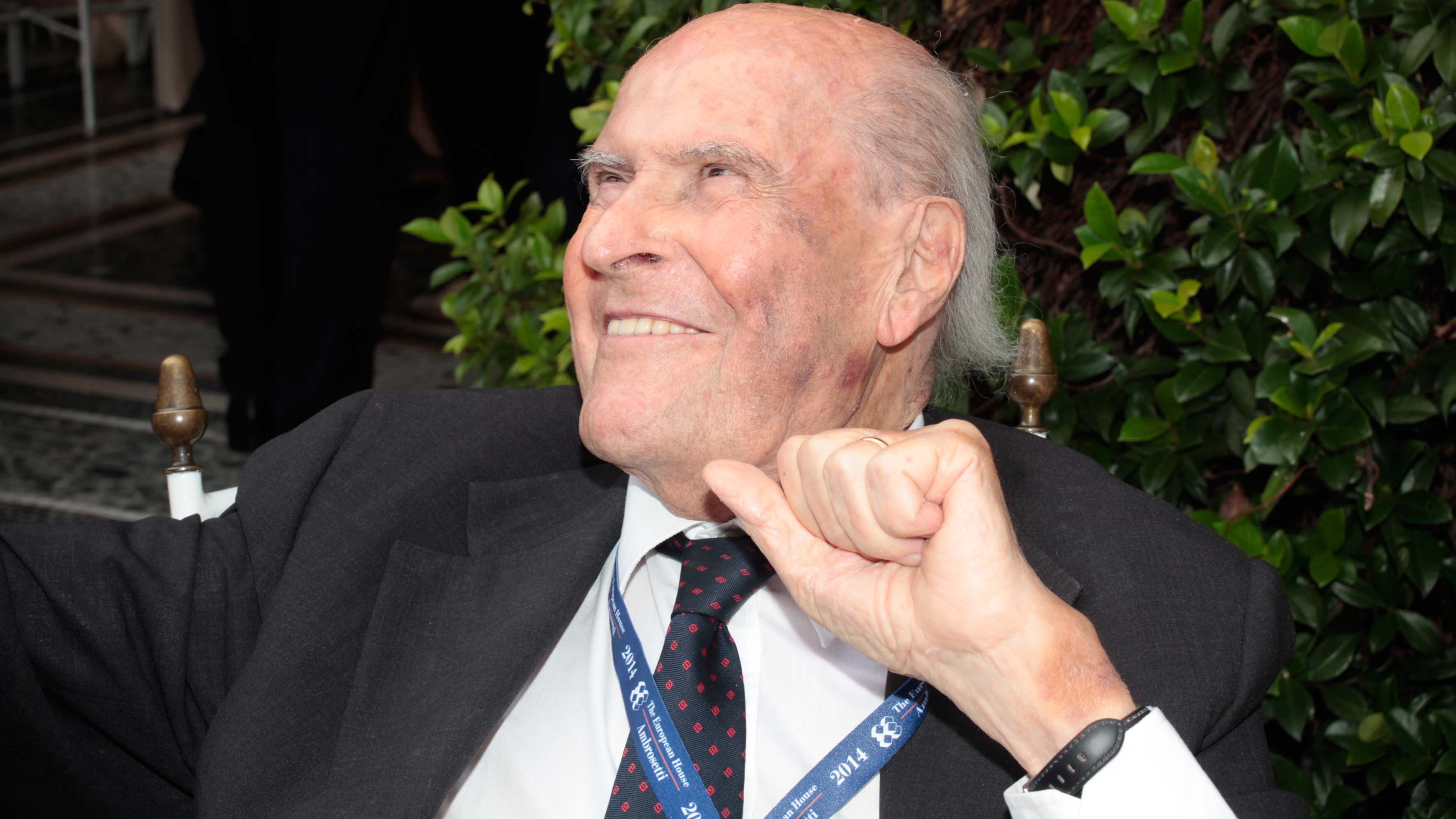 Veronesi: "Tra 40 anni, guaribilità totale dai tumori"