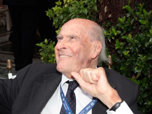 Veronesi: "Tra 40 anni, guaribilità totale dai tumori"