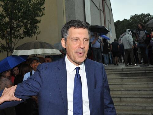 Fabrizio Frizzi sepolto a Bassano Romano: l'ultimo sms al sindaco
