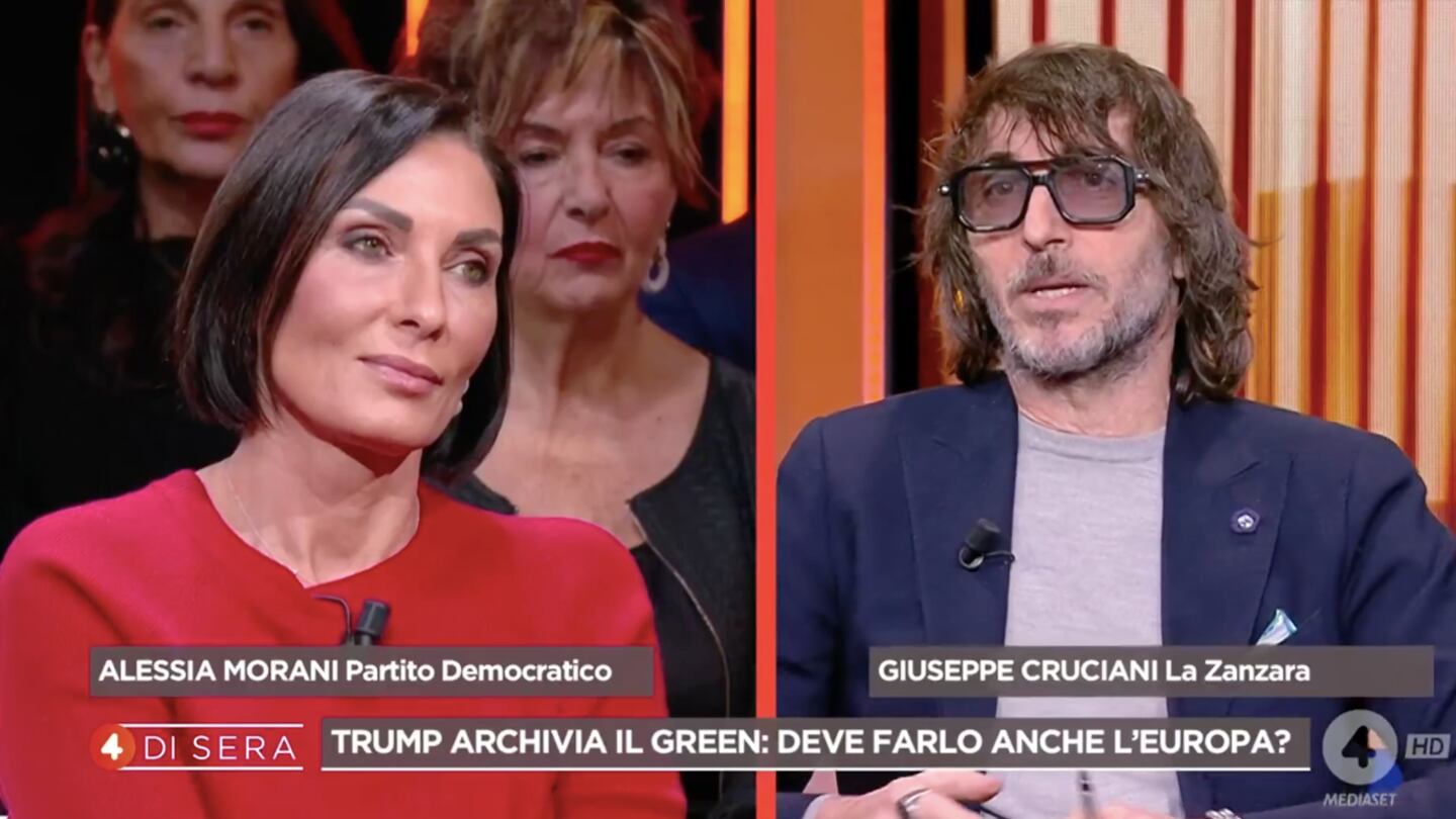 "È una nuova religione". Cruciani smonta le politiche green del Pd: lite in studio