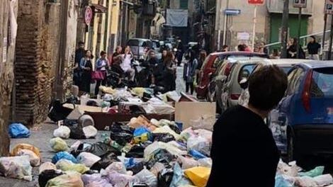 In arrivo una stangata sui rifiuti: i Comuni tremano