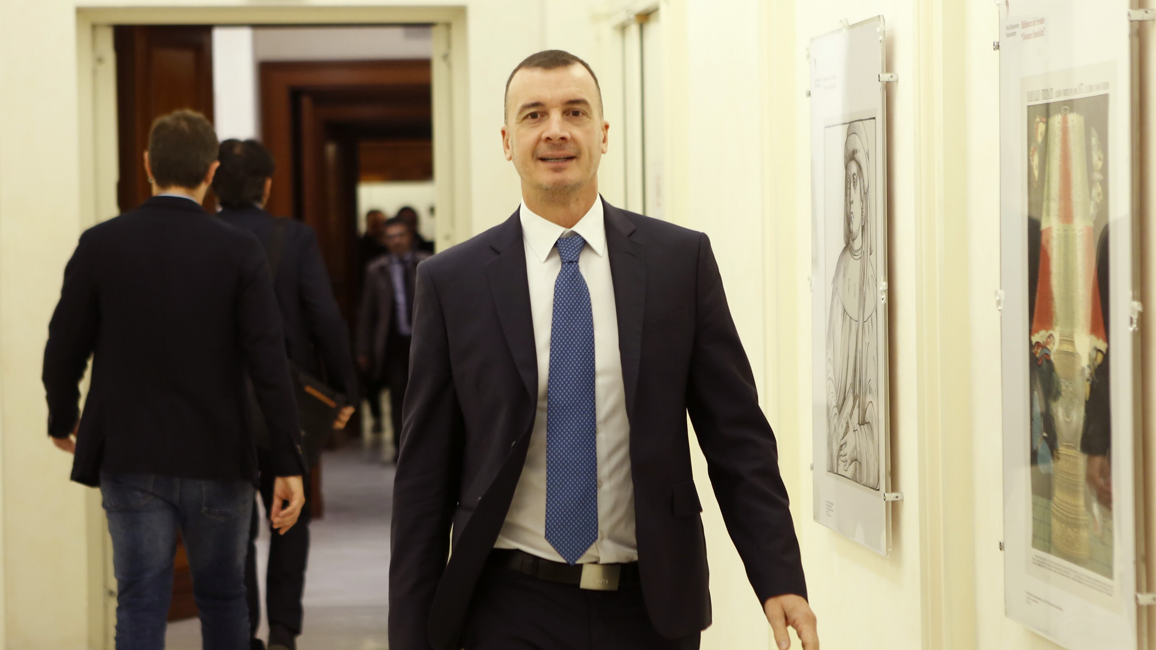Il blitz dei 5 Stelle: posti nei ministeri col "salva-Casalino"