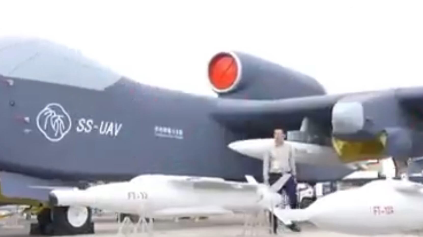 "La madre di tutti i droni": cosa sappiamo dello Uav gigante Jetnak
