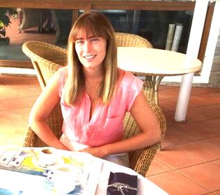 Maria Elena Boschi a Ischia senza Giulio 5