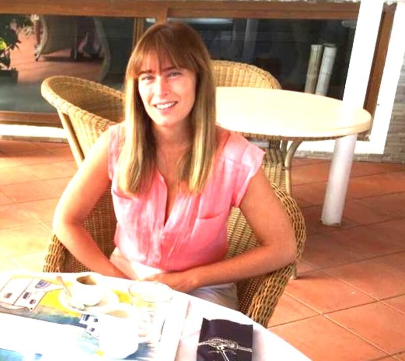 Maria Elena Boschi a Ischia senza Giulio 5