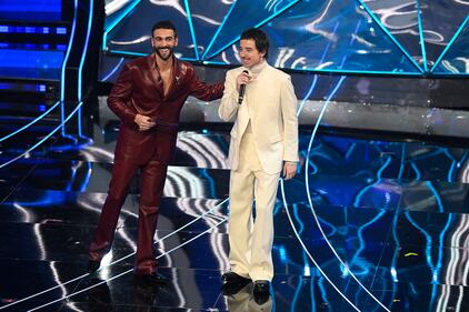 Sanremo 2024: ecco il look della prima serata del Festival di Diodato 3
