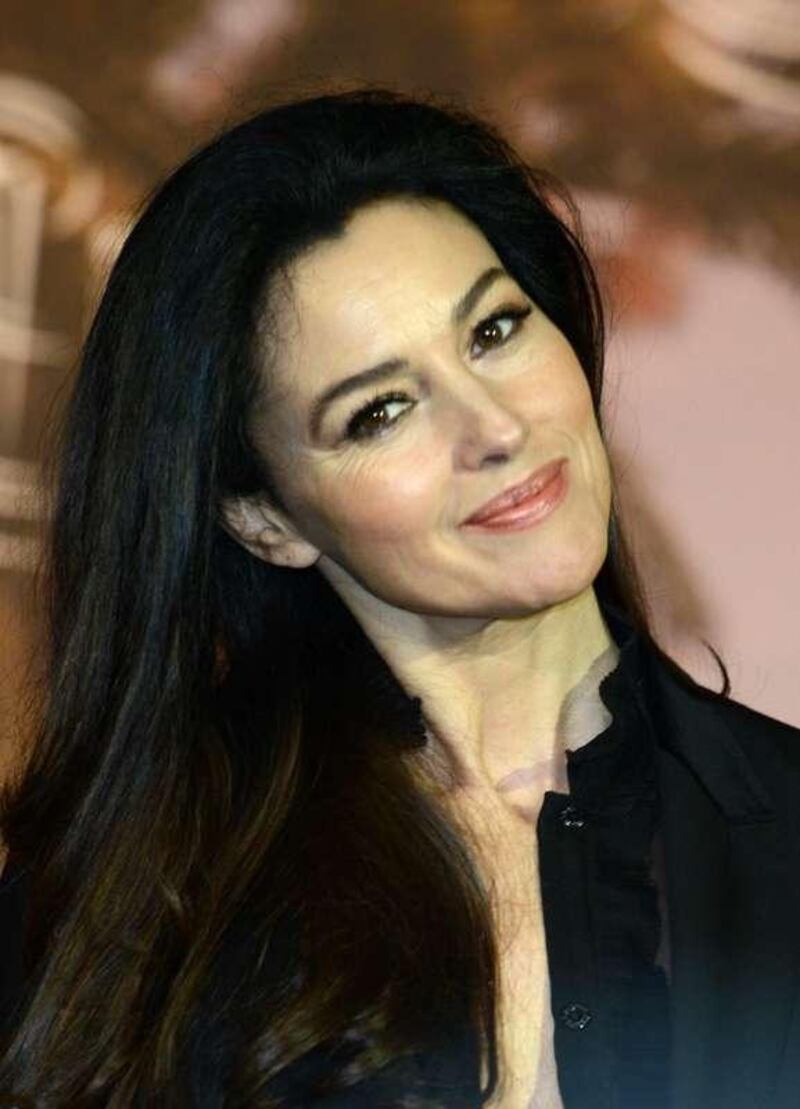 Monica Bellucci sarà bond girl bisex: "Chi dice che sono single?" 12