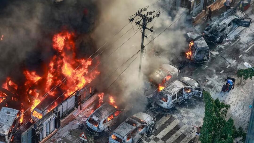 Bangladesh in fiamme, giovani per i posti pubblici
