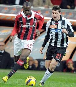 Esordio con dopietta per Balotelli 3