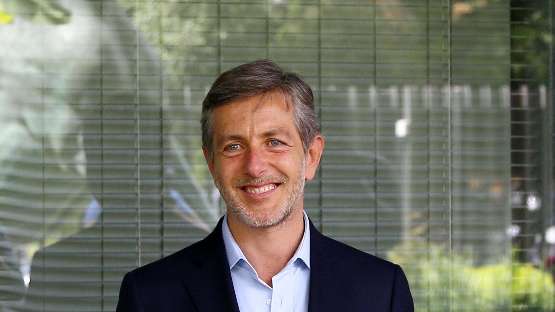 "La nuova svolta di Mina. Dice no allo streaming ed entra nel mondo Nft"