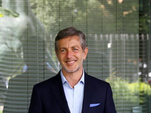 "La nuova svolta di Mina. Dice no allo streaming ed entra nel mondo Nft"