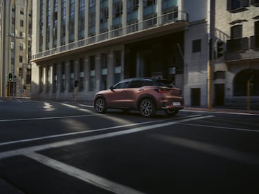 Le foto del nuovo Lexus LBX ibrido 4