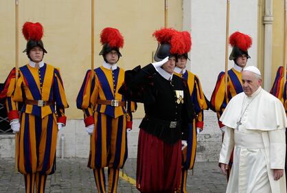 Elisabetta II e Papa Francesco 2