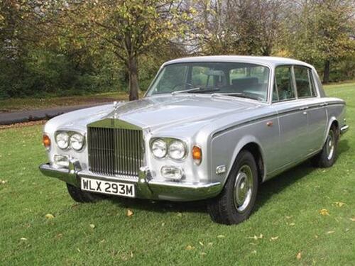 Rolls Royce e pigiami: gli hotel riscoprono il gadget extra lusso