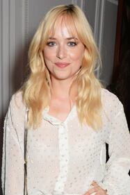 Dakota Johnson, la sexy protagonista di 50 Sfumature 4