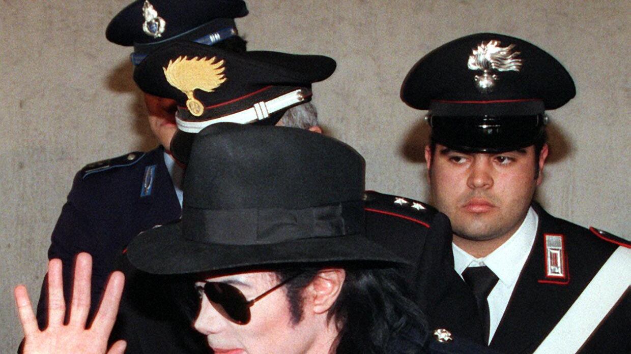 Quelle frasi choc di Jackson "I bimbi vogliono toccarmi"