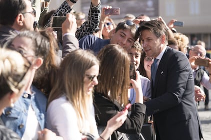Festa della Liberazione: Giuseppe Conte all'Altare della Patria 6