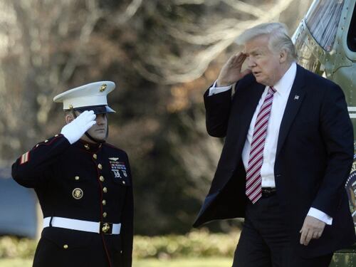 Trump chiude agli immigrati: stop agli ingressi da sette Paesi islamici