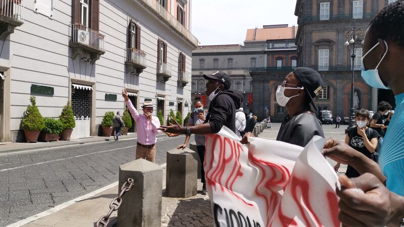 Migranti in protesta contro la sanatoria 11