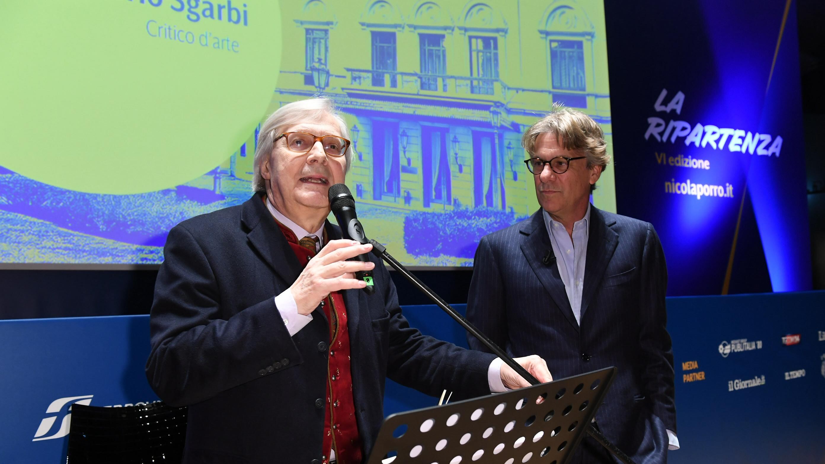Sgarbi: "Mi dimetto". Poi l'attacco: "Contro di me lettere anonime" - Il video