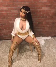 Nicki Minaj hot e fetish in lattice nero 8