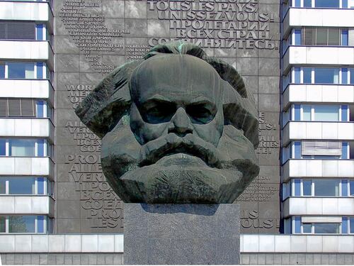 La sinistra coerente passa da Marx ai trapper