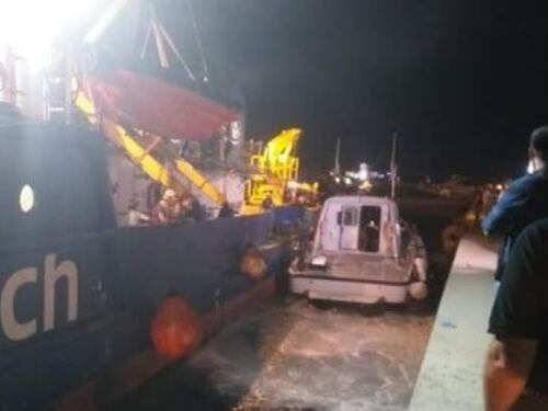 Sea Watch, i 5 minuti di terrore della Gdf: "Il bestione d'acciaio su di noi"