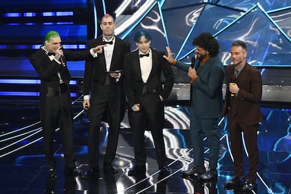 Sanremo 2024: ecco il look della seconda serata del Festival dei La Sad  2