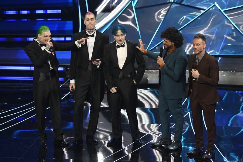 Sanremo 2024: ecco il look della seconda serata del Festival dei La Sad  2